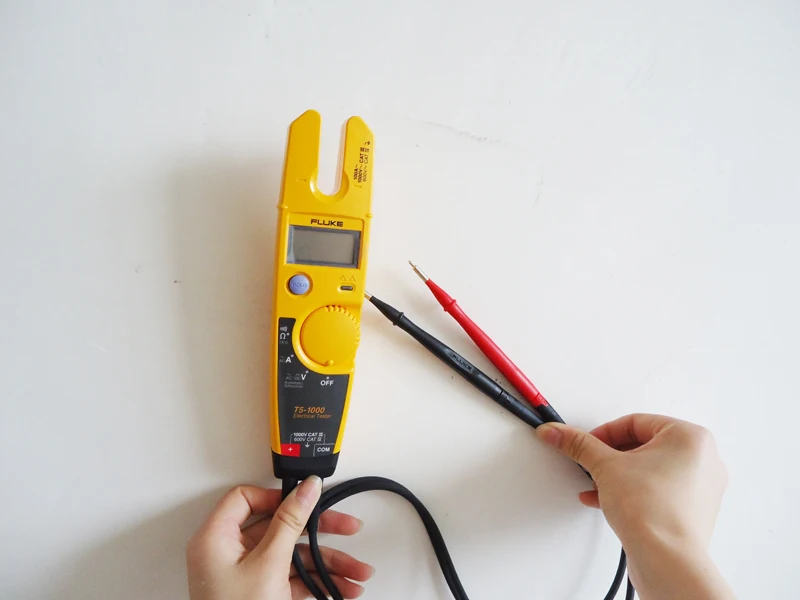 FLUKE-T5-1000-Electrical-Tester-Digital-multimeter-for-Voltage-Continuity-and-Current-1.webp